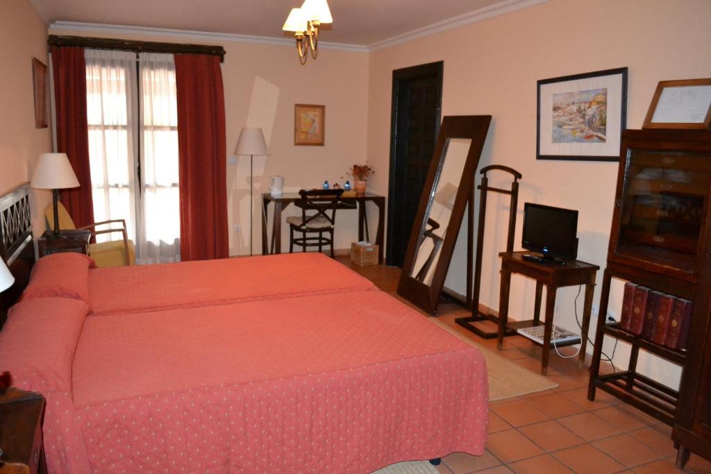Posada Real Del Pinar Pozal de Gallinas Zimmer foto