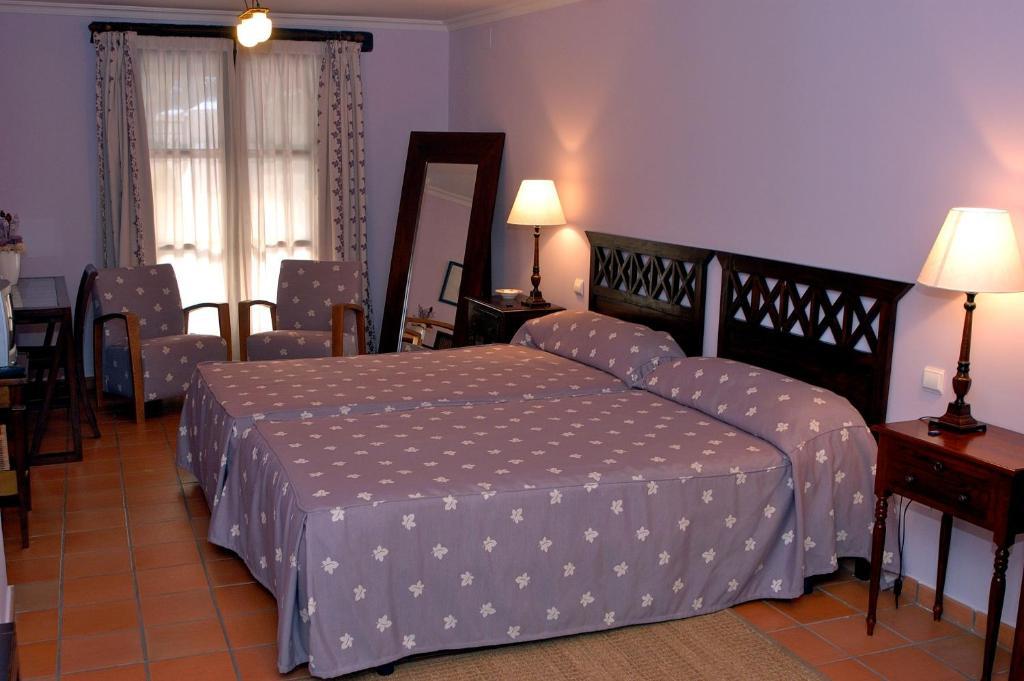Posada Real Del Pinar Pozal de Gallinas Zimmer foto